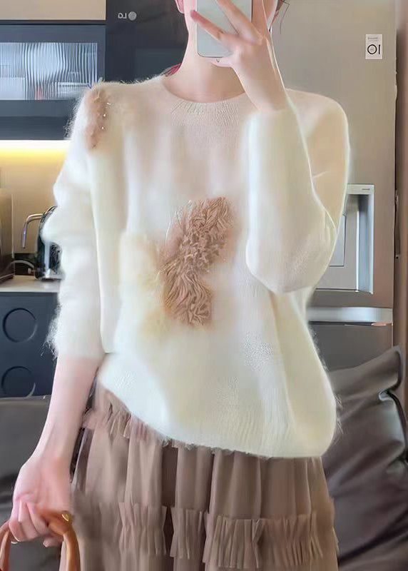 Classic Vintage Sweater with a Flattering Fit