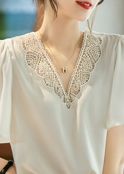 Beautifully Crafted Blouse in a Classic Style