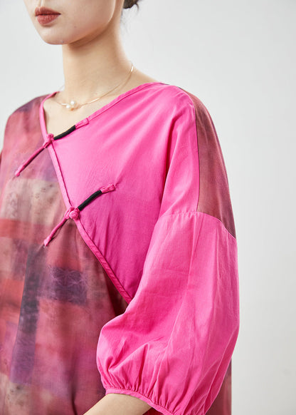Well Tailored Blouse with a Graceful Silhouette