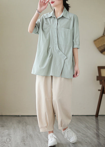 Sophisticated Blouse with a Clean Classic Look