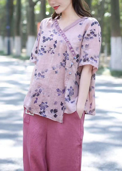 Well Tailored Top with a Graceful Silhouette