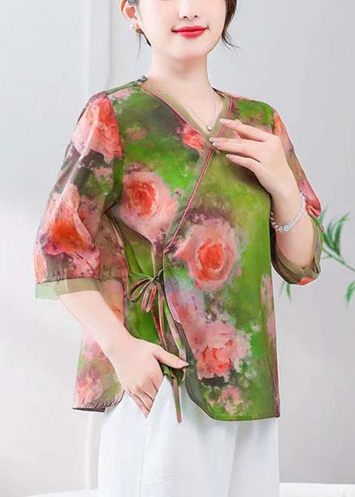 Classic Vintage & Enduringly Stylish Blouse