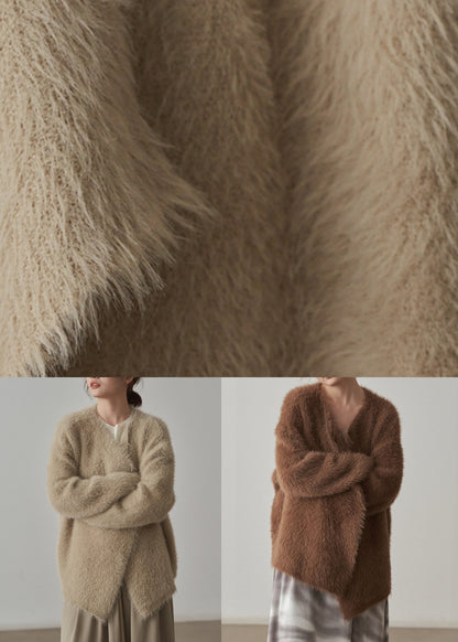 Classic Vintage Cardigan with a Flattering Fit