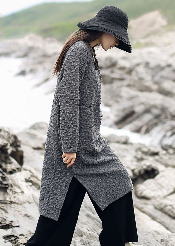 Well Tailored Sweater with a Graceful Silhouette