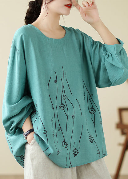 Effortlessly Elegant Top with a Timeless Design