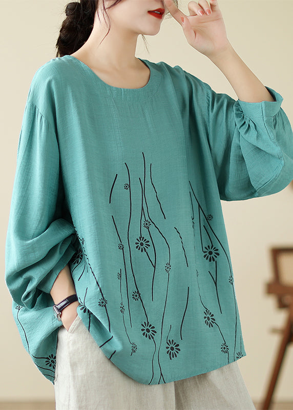 Effortlessly Elegant Top with a Timeless Design