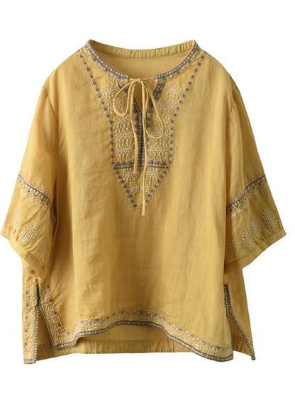 Sophisticated Blouse with a Clean Classic Look