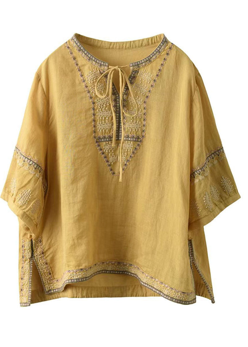 Sophisticated Blouse with a Clean Classic Look