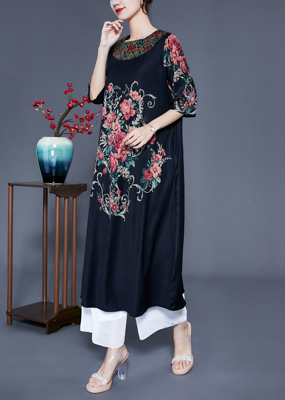 Classic Vintage & Enduringly Stylish Dress