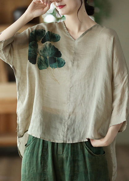 Classic Vintage Blouse with a Flattering Fit