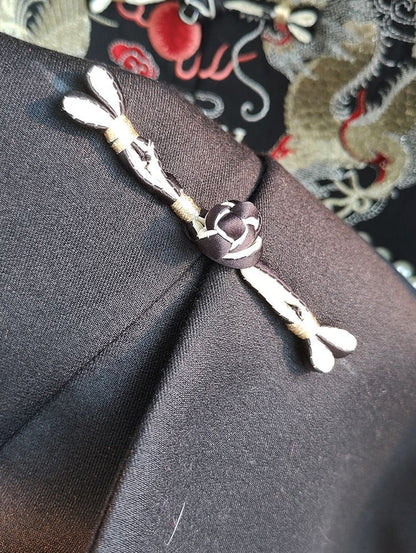 Gracefully Styled Coat for Any Occasion