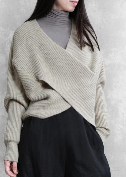 Effortlessly Elegant Top with a Timeless Design
