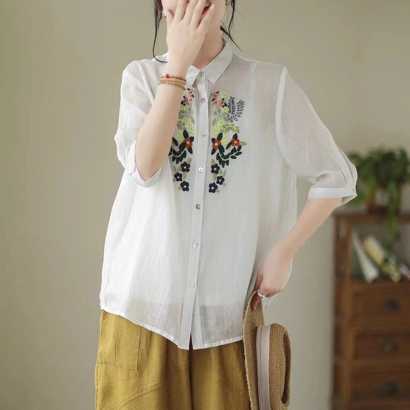 Beautifully Crafted Blouse in a Classic Style