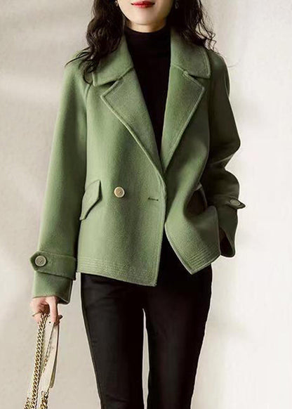Beautifully Finished Coat in a Timeless Design