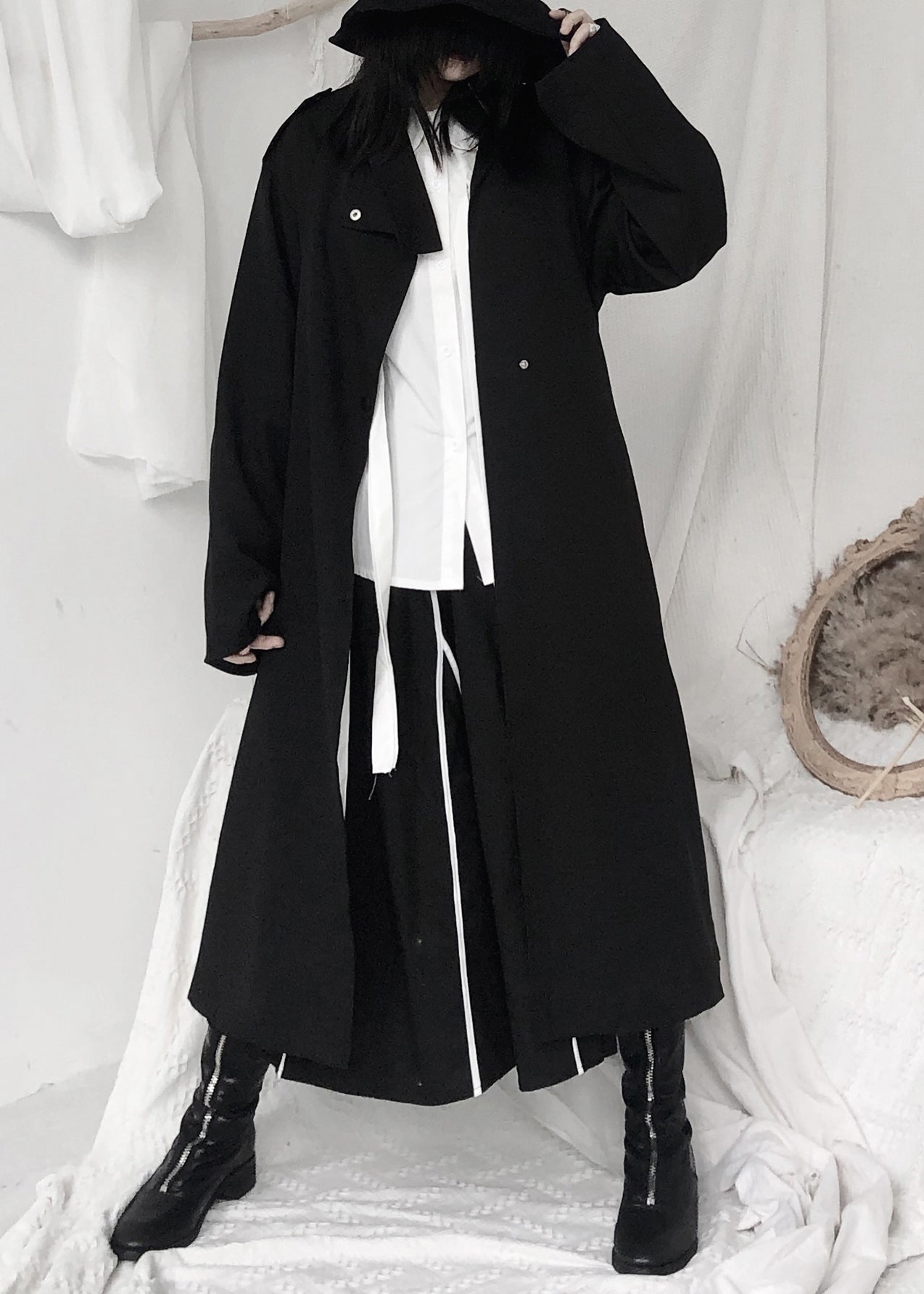 Well Tailored Coat with a Graceful Silhouette