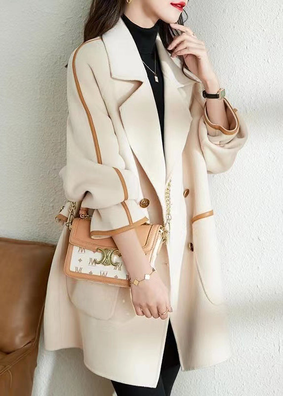 Sophisticated Coat with a Clean Classic Look