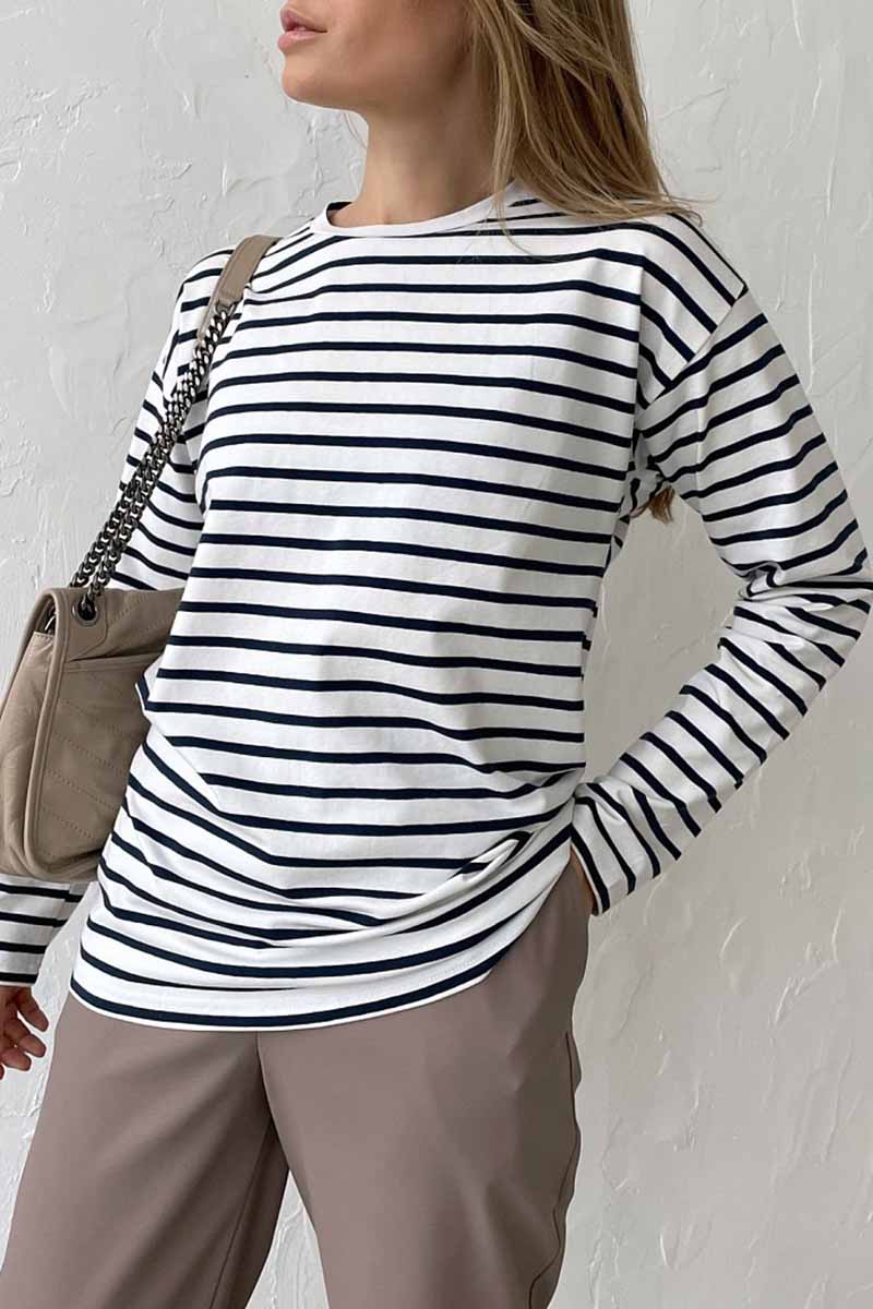 Classic Vintage Top with a Flattering Fit