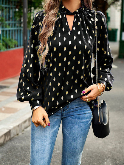 Sophisticated Blouse with a Clean Classic Look