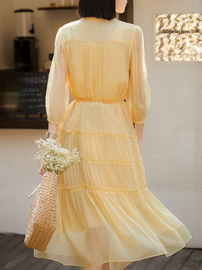 Sophisticated Dress with a Clean Classic Look