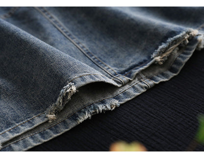 Effortlessly Elegant Garment with a Timeless Design