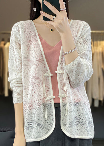Effortlessly Elegant Cardigan with a Timeless Design