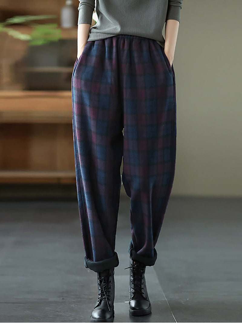 Effortlessly Elegant Pants with a Timeless Design