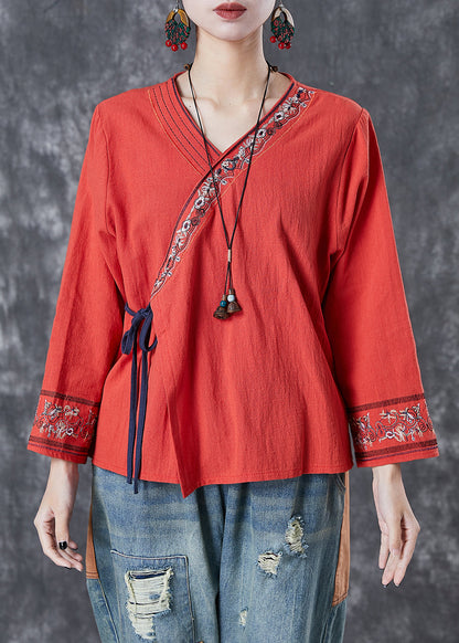 Beautifully Finished Blouse in a Timeless Design