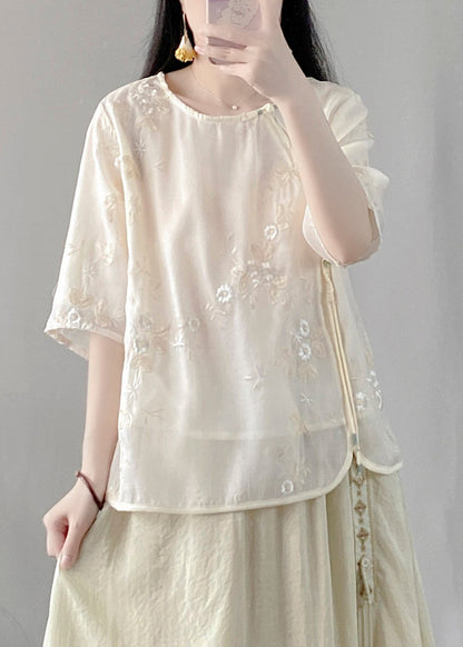 Classic Vintage Top with a Flattering Fit
