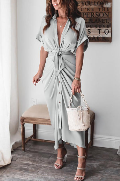 Beautifully Finished Dress in a Timeless Design