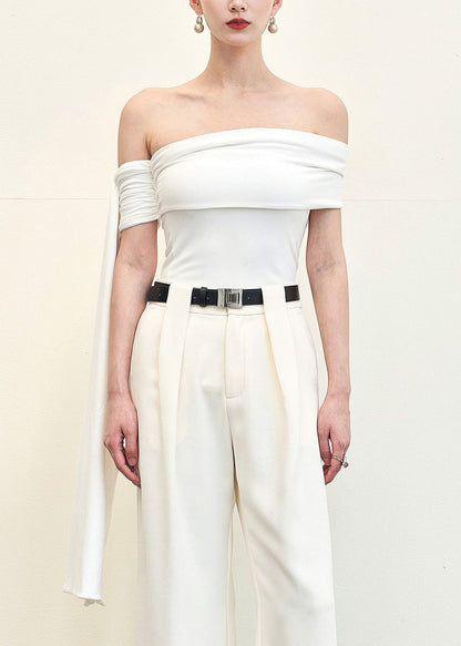 Well Tailored Top with a Graceful Silhouette
