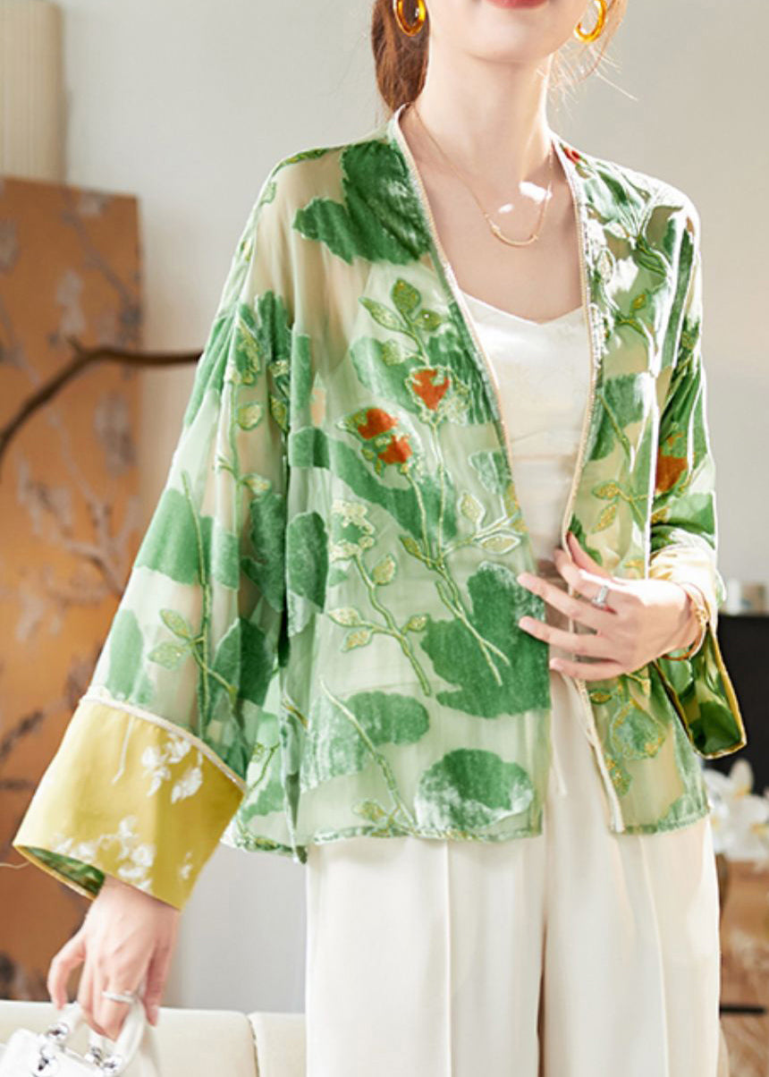 Effortlessly Elegant Cardigan with a Timeless Design