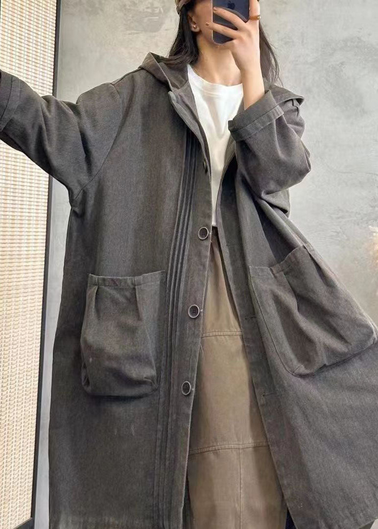 Well Tailored Coat with a Graceful Silhouette