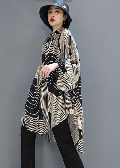 Classic Vintage Blouse with a Flattering Fit