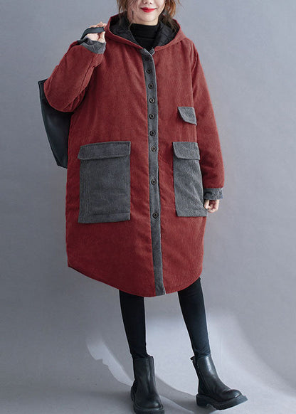 Well Tailored Coat with a Graceful Silhouette
