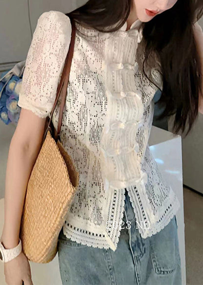 Classic Vintage Top with a Flattering Fit