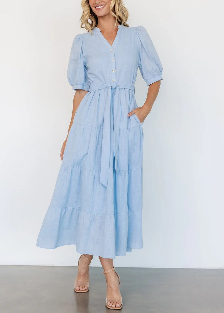 Gracefully Styled Dress for Any Occasion