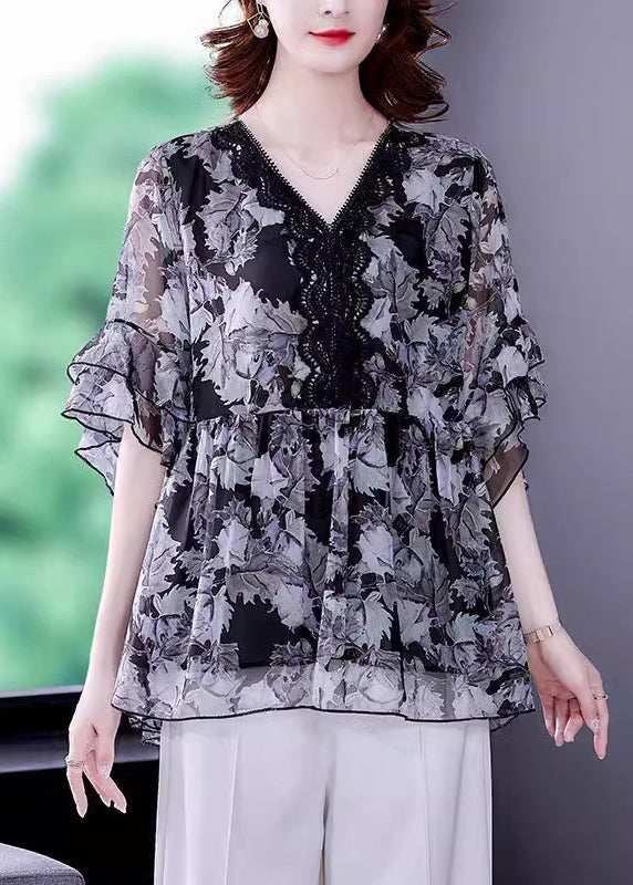 Classic Vintage Shirt with a Flattering Fit