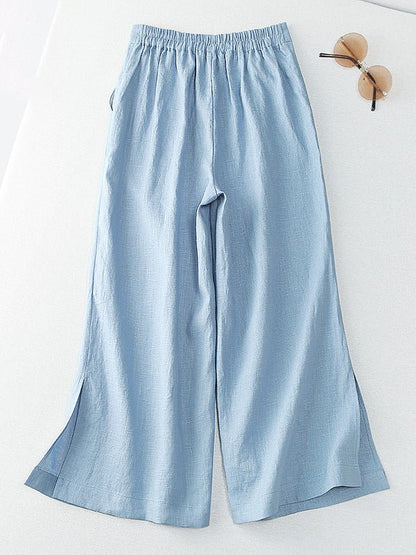Effortlessly Elegant Pants with a Timeless Design