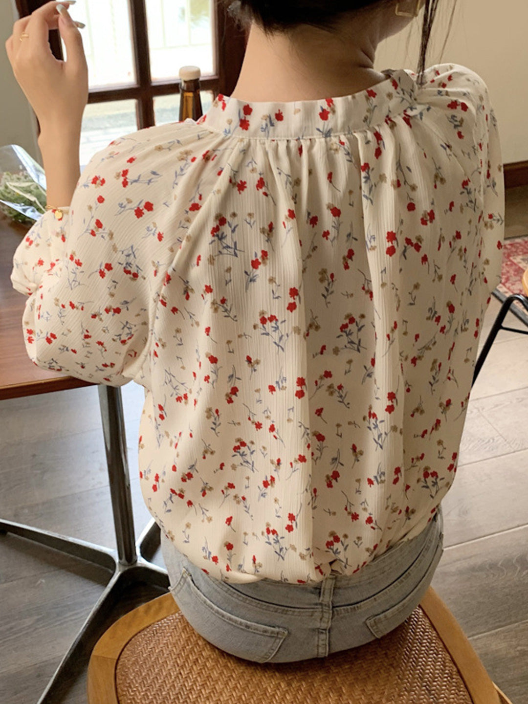 Classic Vintage Blouse with a Flattering Fit