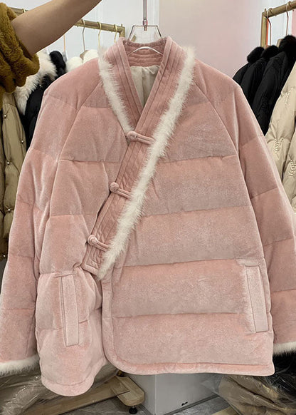 Effortlessly Elegant Coat with a Timeless Design