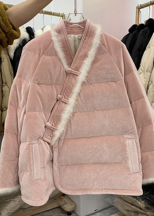 Effortlessly Elegant Coat with a Timeless Design