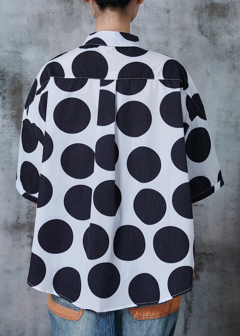 Classic Vintage Blouse with a Flattering Fit