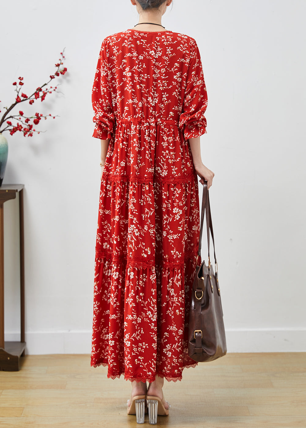 Gracefully Styled Dress for Any Occasion