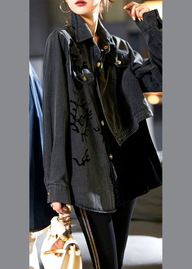 Effortlessly Elegant Coat with a Timeless Design