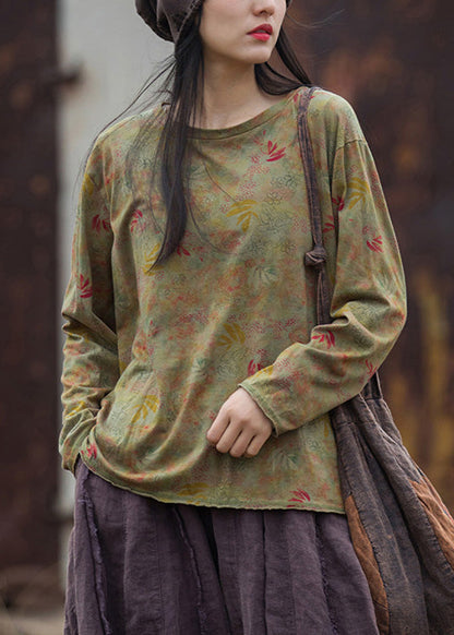 A Vintage Style Shirt with Delicate Timeless Details