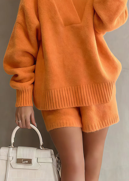 Effortlessly Elegant Sweater with a Timeless Design