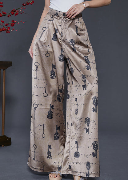Well Tailored Pants with a Graceful Silhouette