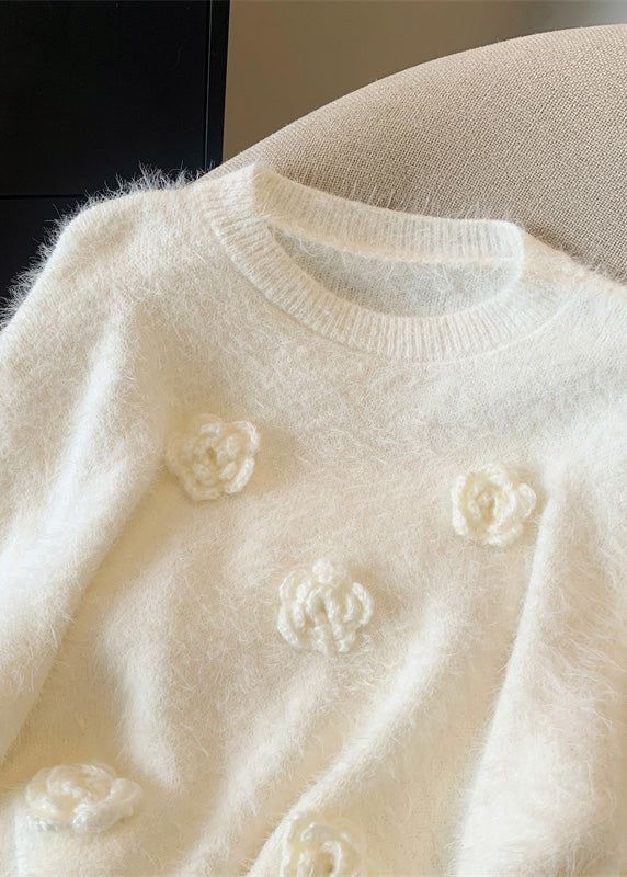 Beautifully Finished Sweater in a Timeless Design