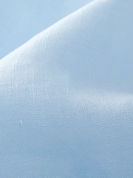 Well Tailored Top with a Graceful Silhouette