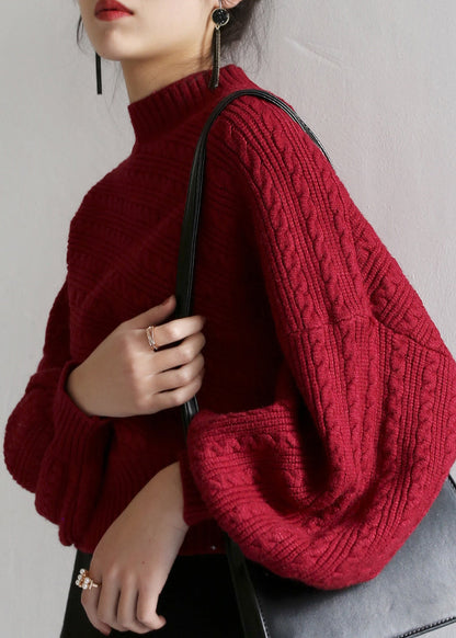 Well Tailored Sweater with a Graceful Silhouette